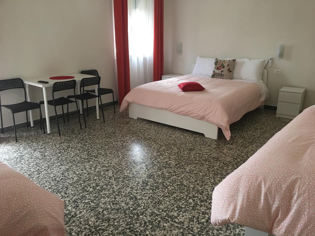 Aliante Turist House Bed and Breakfast Pisa Exteriör bild
