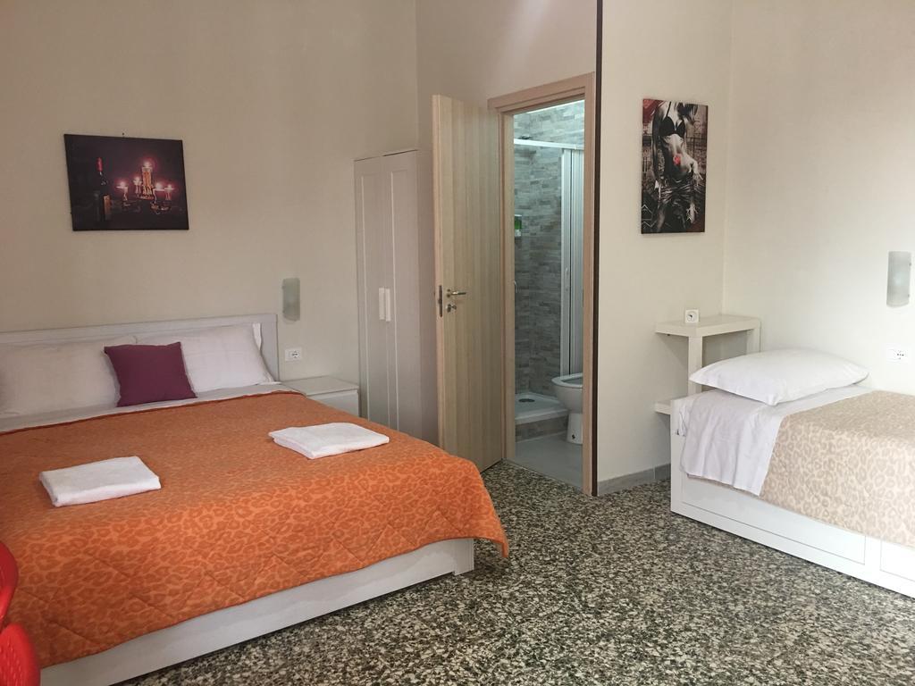 Aliante Turist House Bed and Breakfast Pisa Exteriör bild