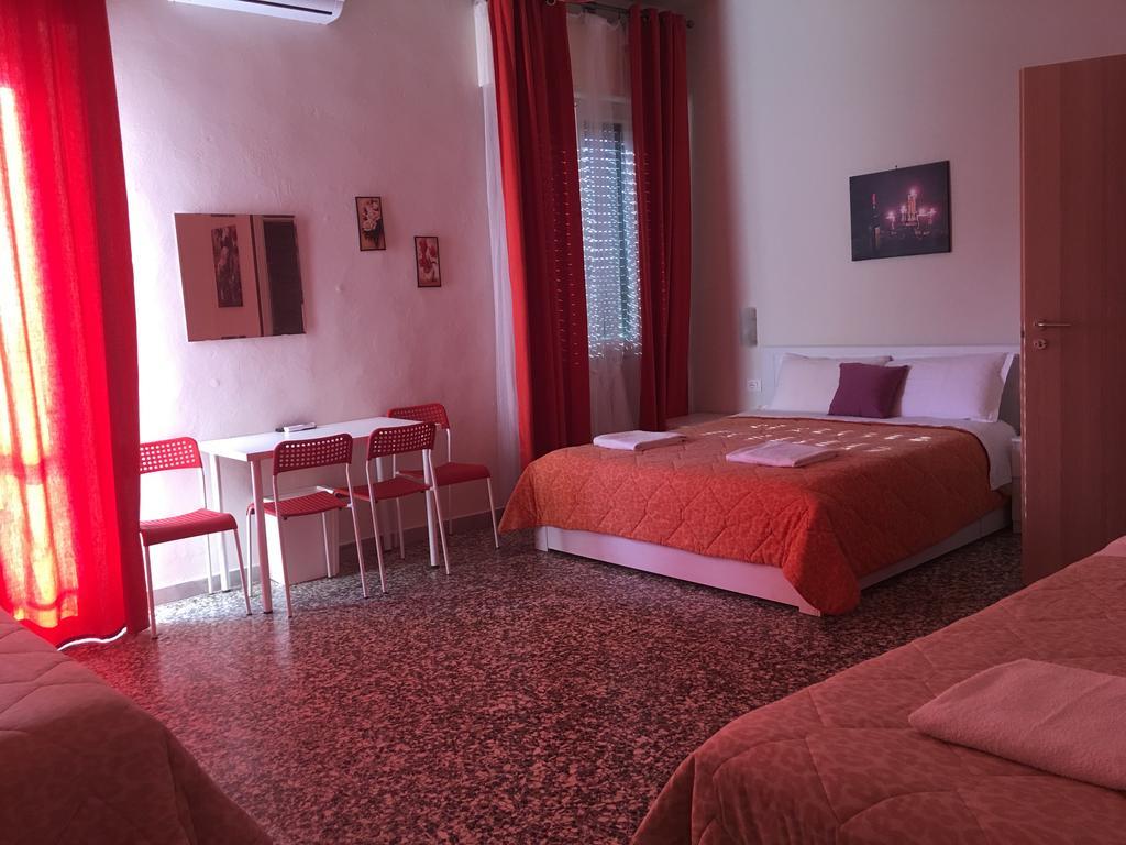 Aliante Turist House Bed and Breakfast Pisa Exteriör bild